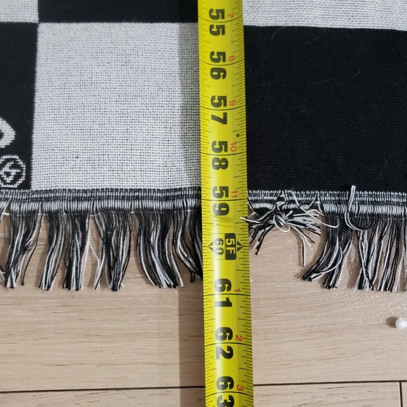 Vans Off The Wall Throw Blanket Fringe Black White Checkered 61x56 Y2K - Picture 3 of 4